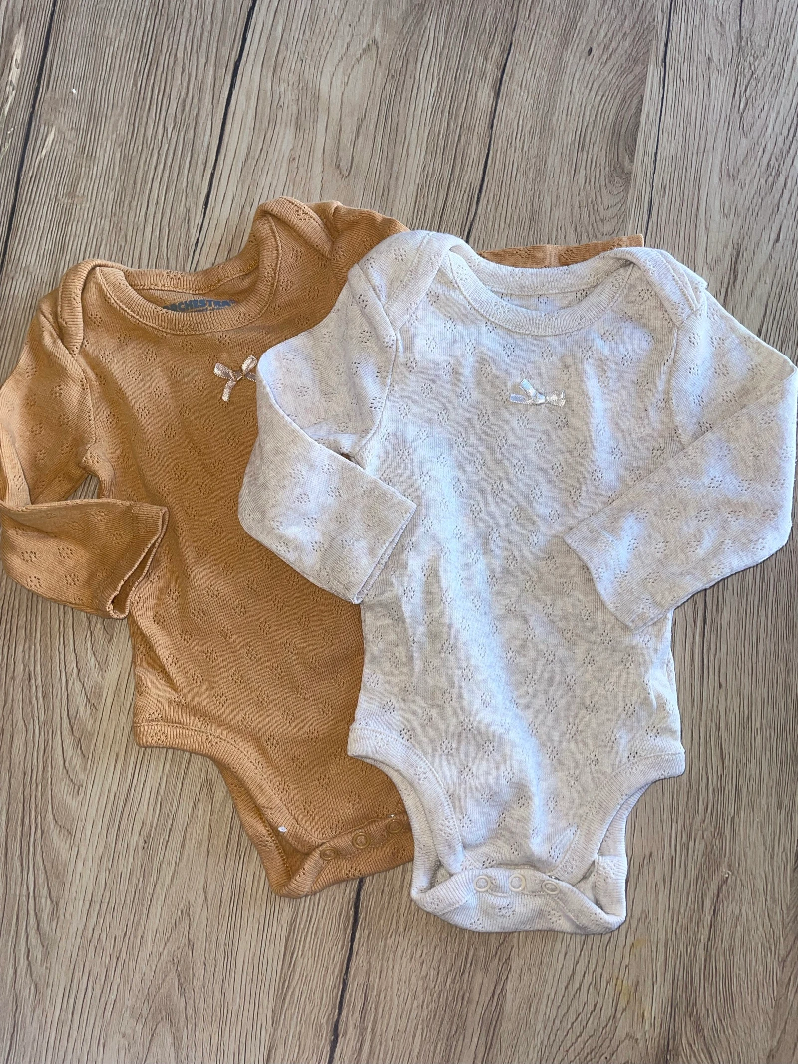 Lot de 2 bodies manches longues 3 mois 60 cm orchestra neuf 